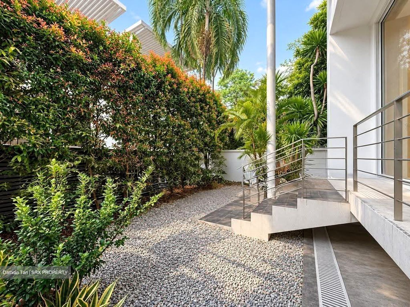 Oasis @ Mulberry (D13), Terrace #630085721